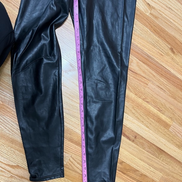 Aritzia (p)leather leggings - Picture 3 of 4